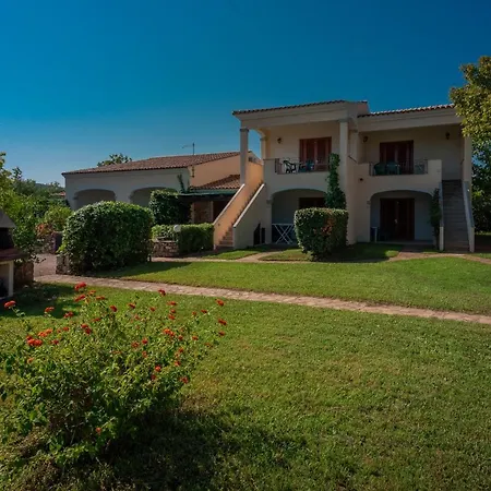 Aparthotel Le Dimore Di Budoni