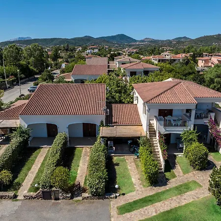 Le Dimore Di מלון דירות בודוני