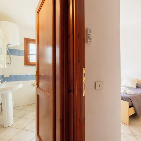Le Dimore Di Lejlighedshotel Budoni